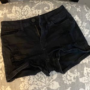 Distressed denim shorts!